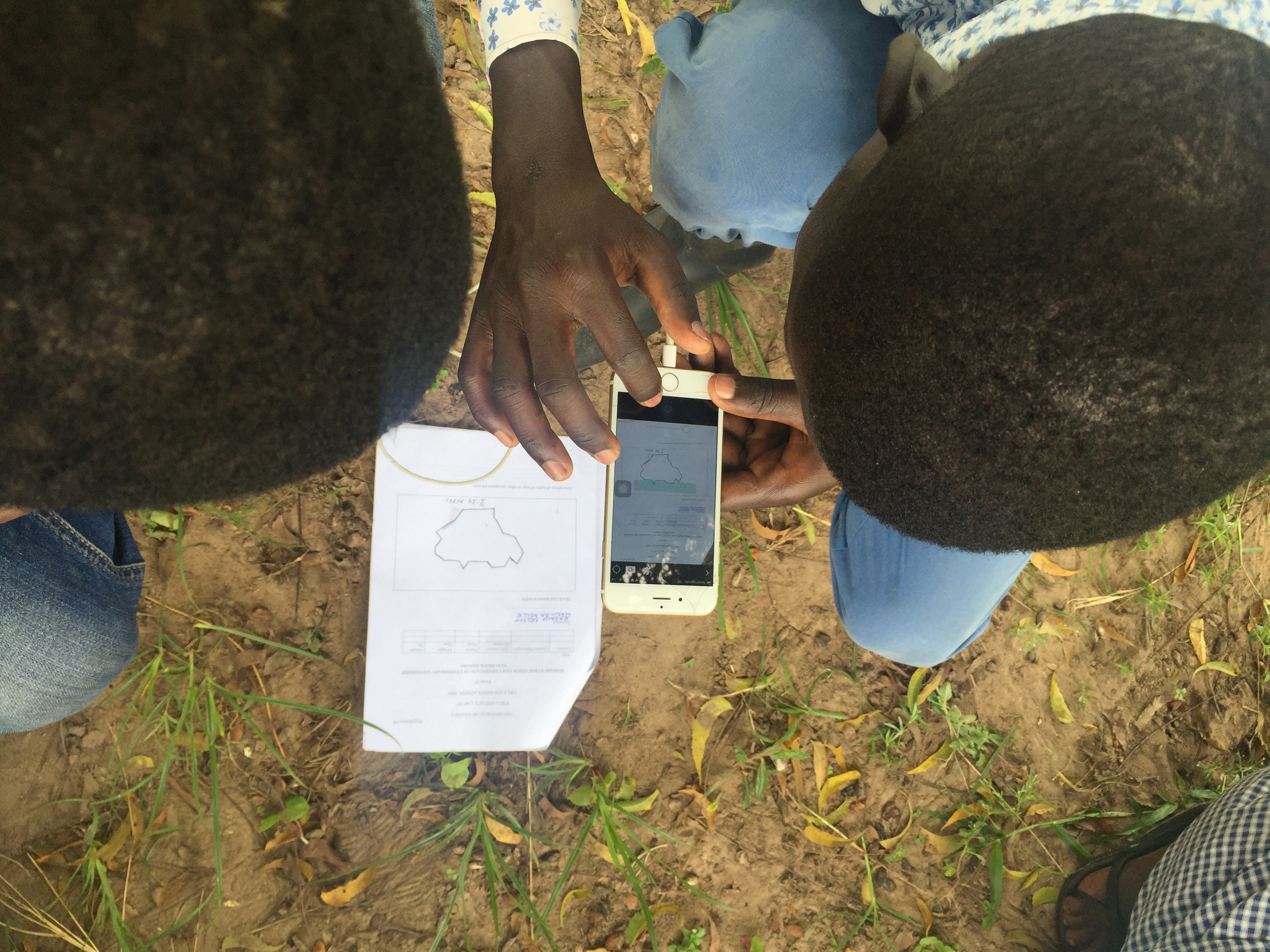 Data management and Processing land documentation project in Nwoya & Terego Districts, Northern Uganda — photo 2